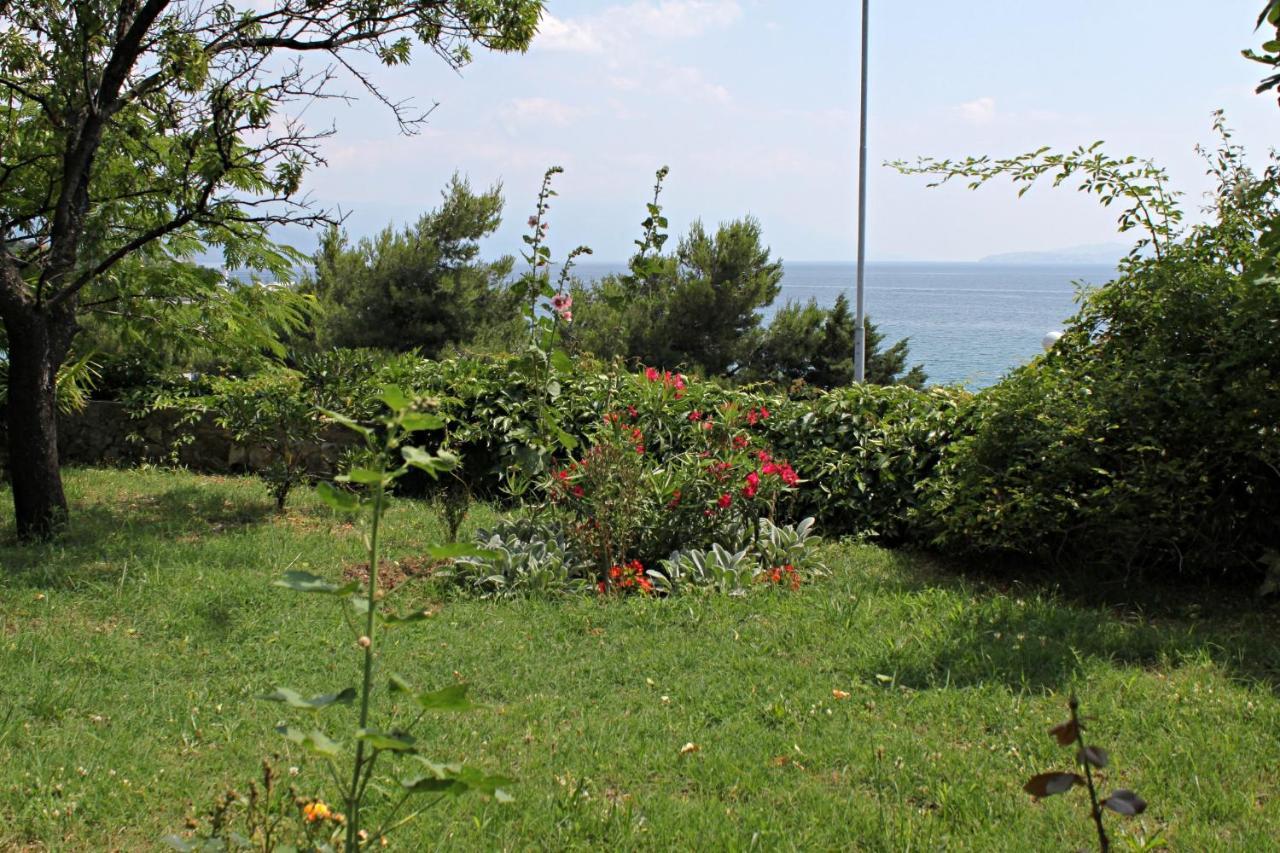 Apartments By The Sea Novi Vinodolski - 5558 المظهر الخارجي الصورة