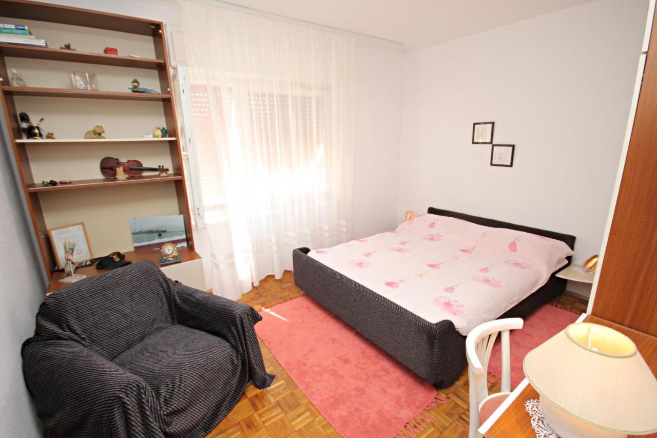 Apartments By The Sea Novi Vinodolski - 5558 المظهر الخارجي الصورة